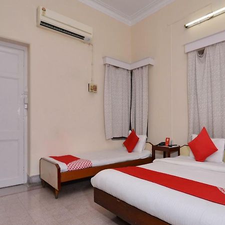 Oyo 10826 Sona Guest House Calcutta Exteriör bild