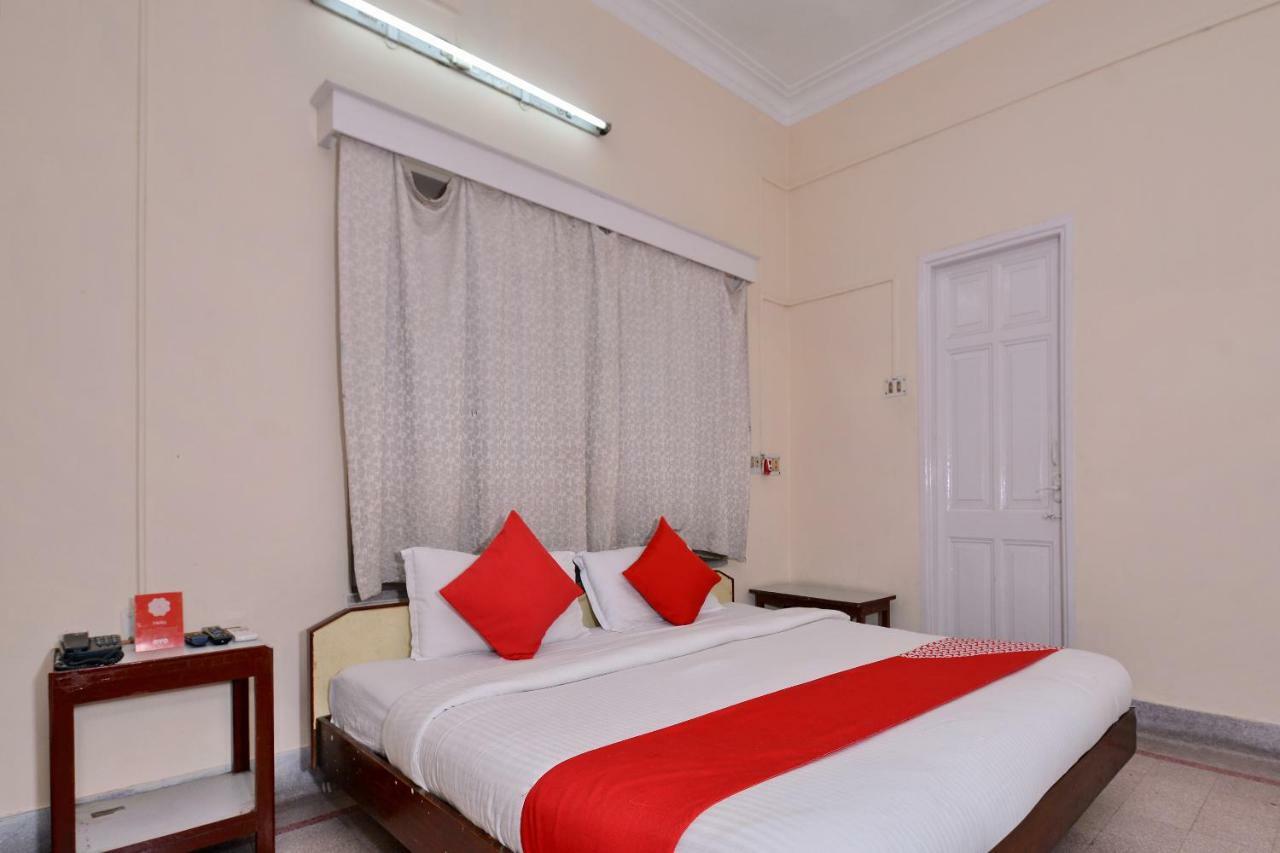 Oyo 10826 Sona Guest House Calcutta Exteriör bild