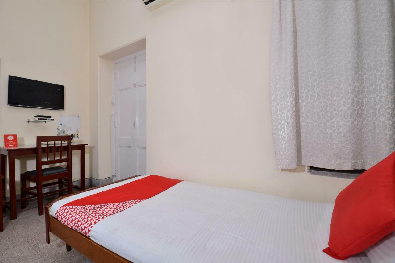 Oyo 10826 Sona Guest House Calcutta Exteriör bild